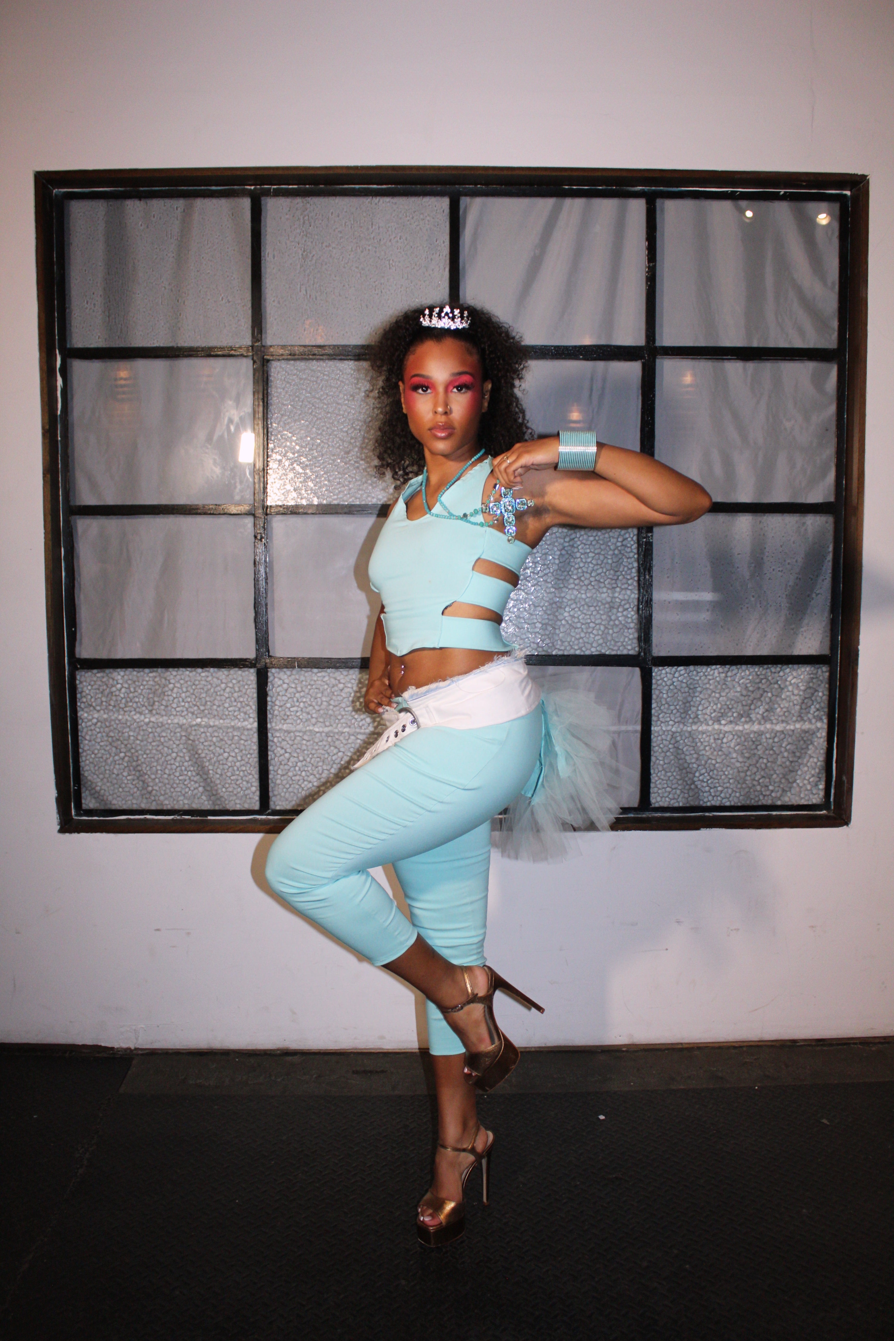 Baby blue cut out tank top SET