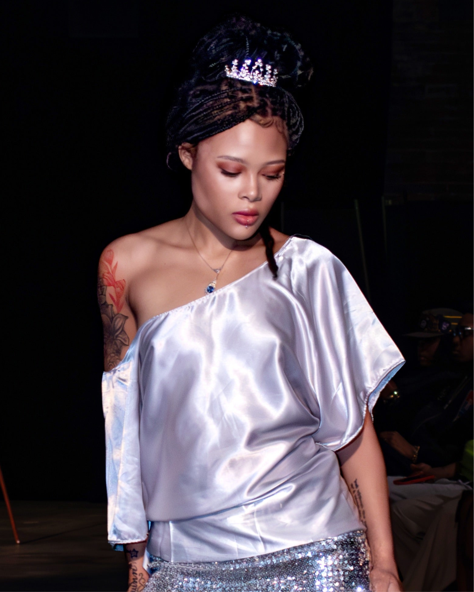 Flow Top off-shoulder